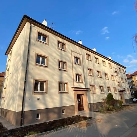 Apartman Visnovka Daire Pardubice Dış mekan fotoğraf